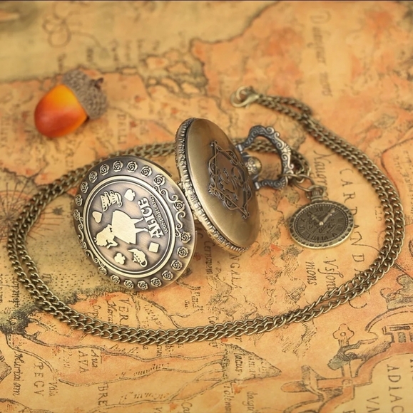 Alice in wonderland pocket watch with clock charm! - Picture 5 of 7